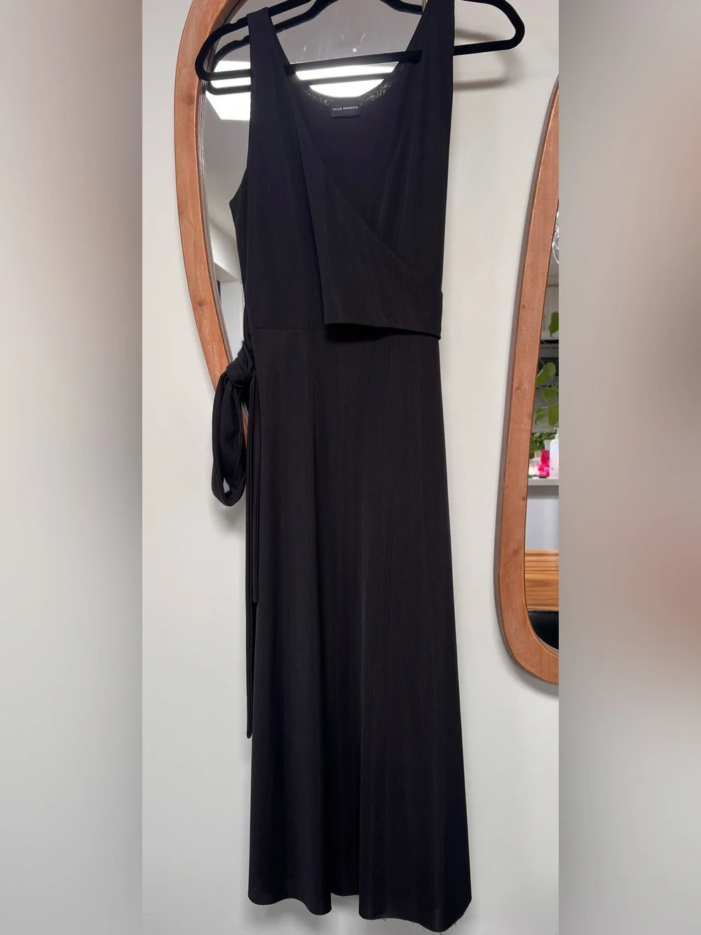 Club Monaco Black Wrap Midi Dress – Women’s Medium - Picture 3 of 8